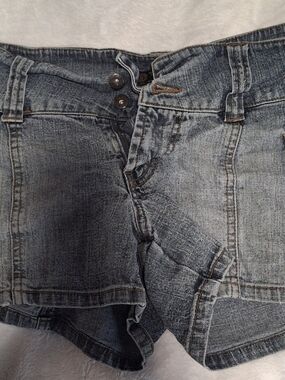 lei Blue Denim Label with Gold Logo